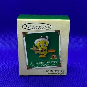 Hallmark Keepsake miniature "Up To The Tweetop" 2002